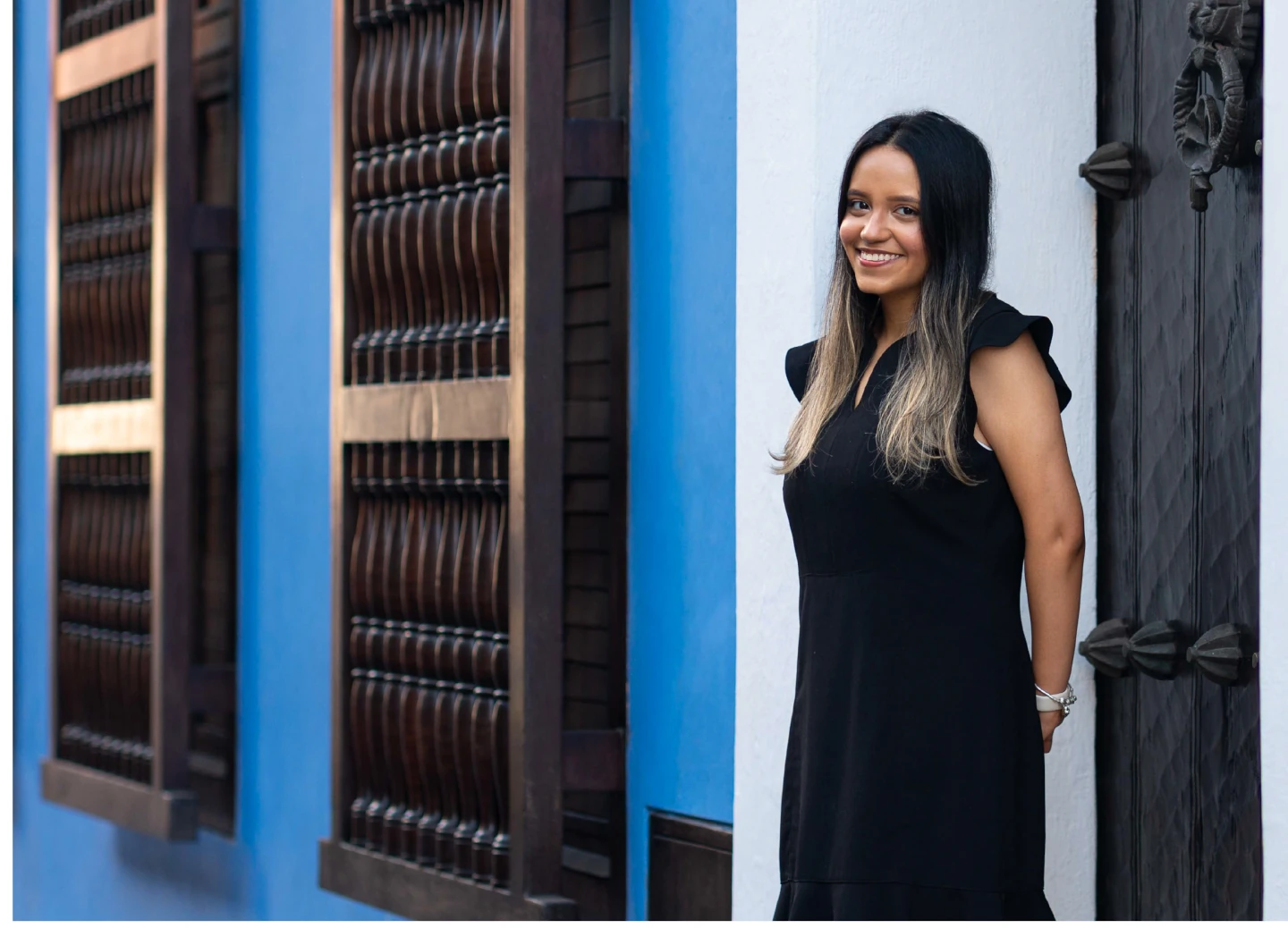 Personal de recepción y atención al cliente en hotel boutique de lujo