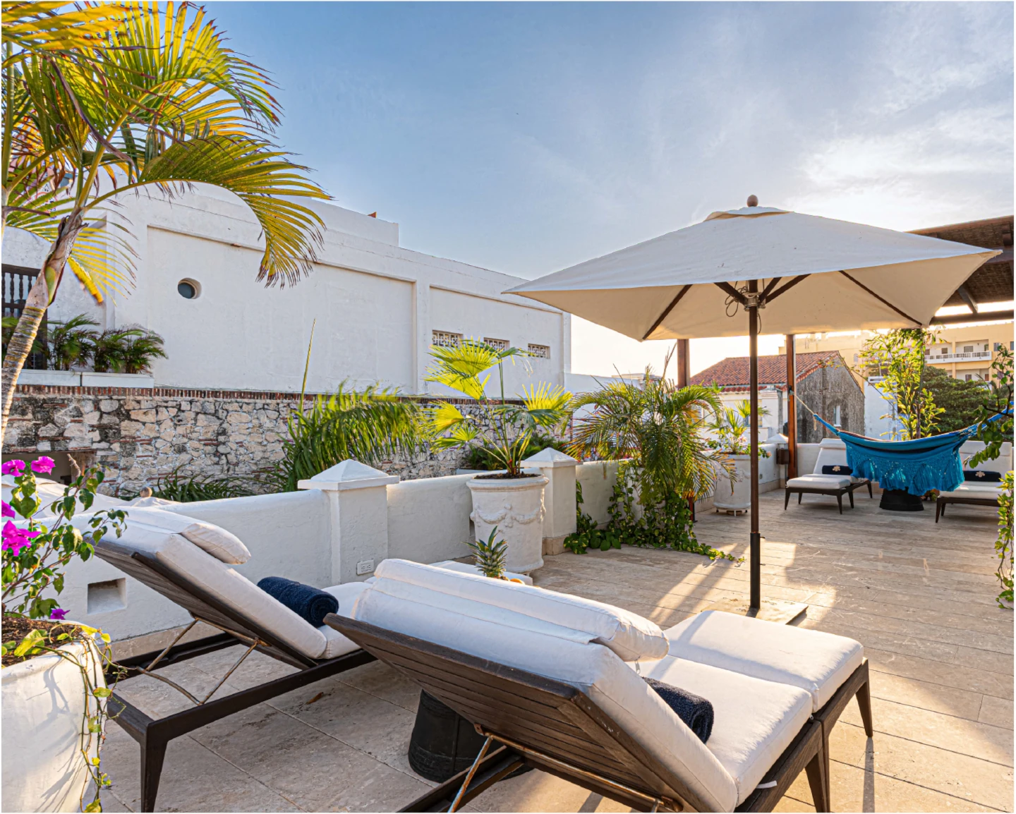 Solárium con Zona de Hamacas